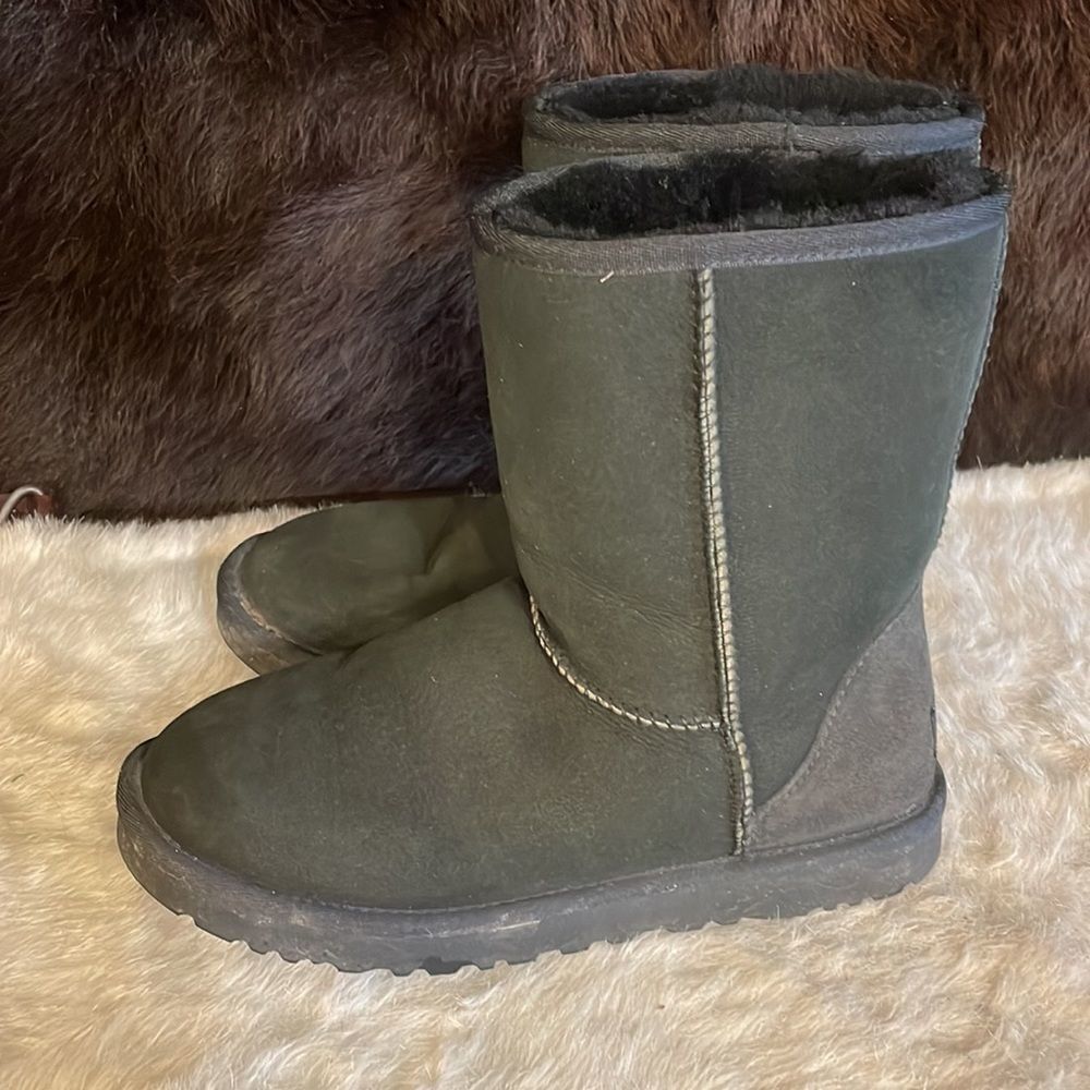 UGG BOOTS 8 (5305) - Picture 3 of 8